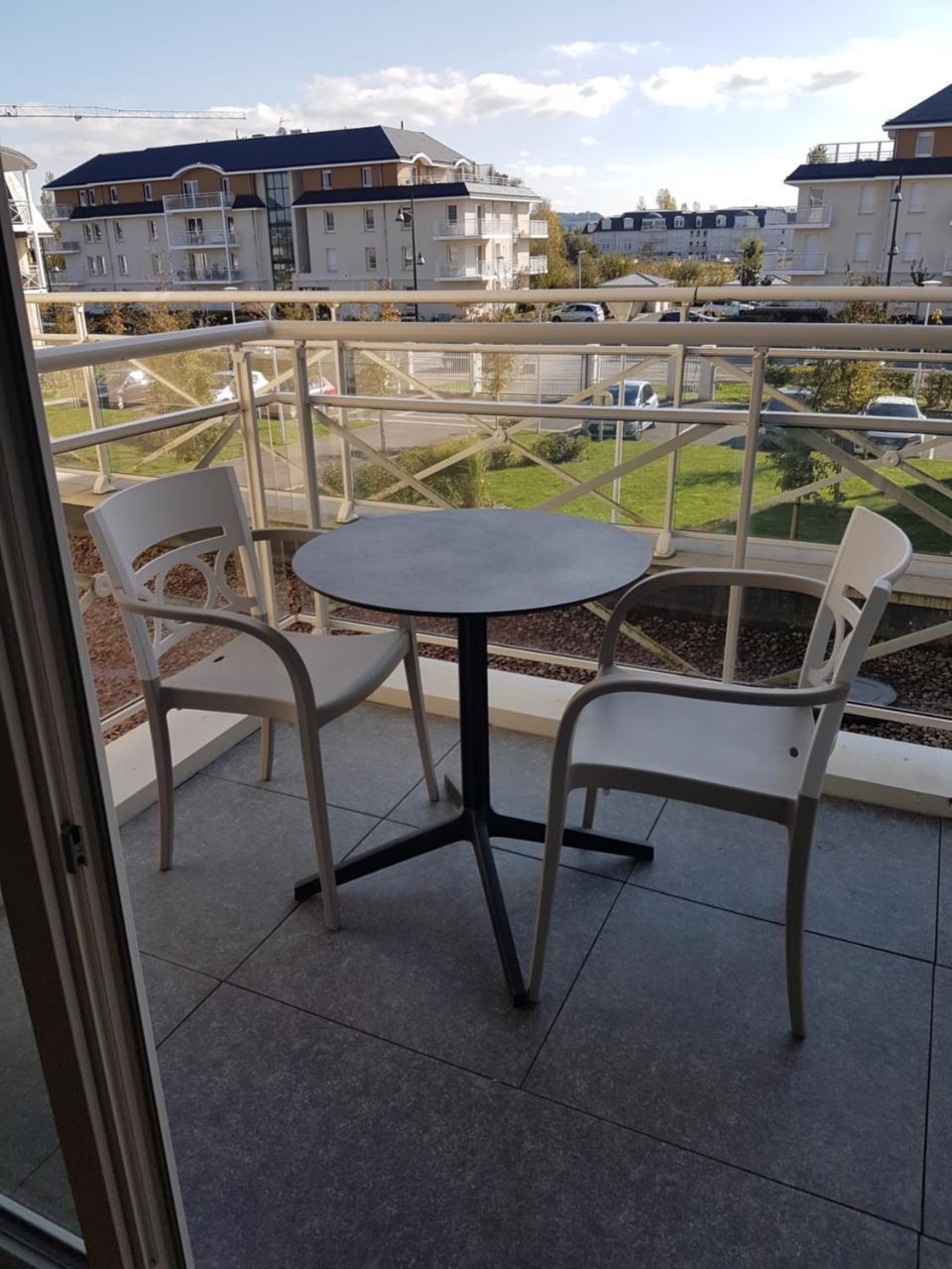Aparthotel Domitys Le Carrousel Cabourg Exteriér fotografie